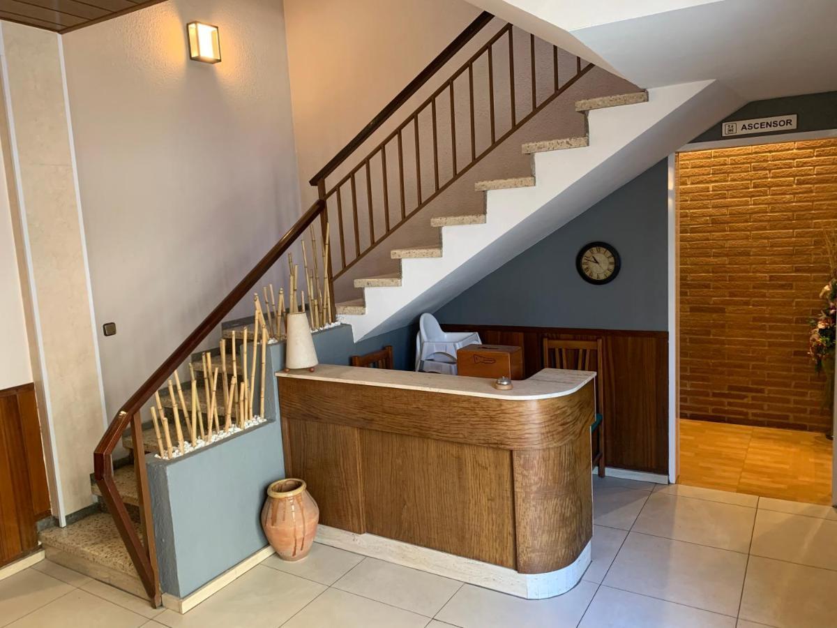 Hostal Tarres Angles ภายนอก รูปภาพ