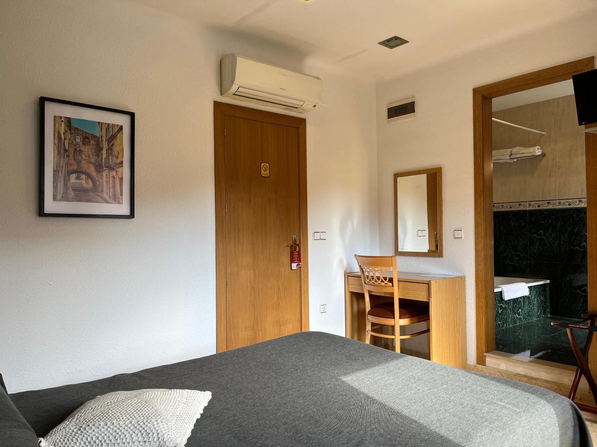 Hostal Tarres Angles ห้อง รูปภาพ