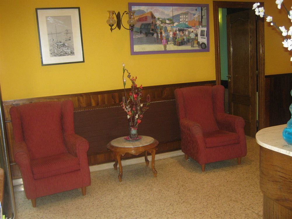 Hostal Tarres Angles ภายนอก รูปภาพ